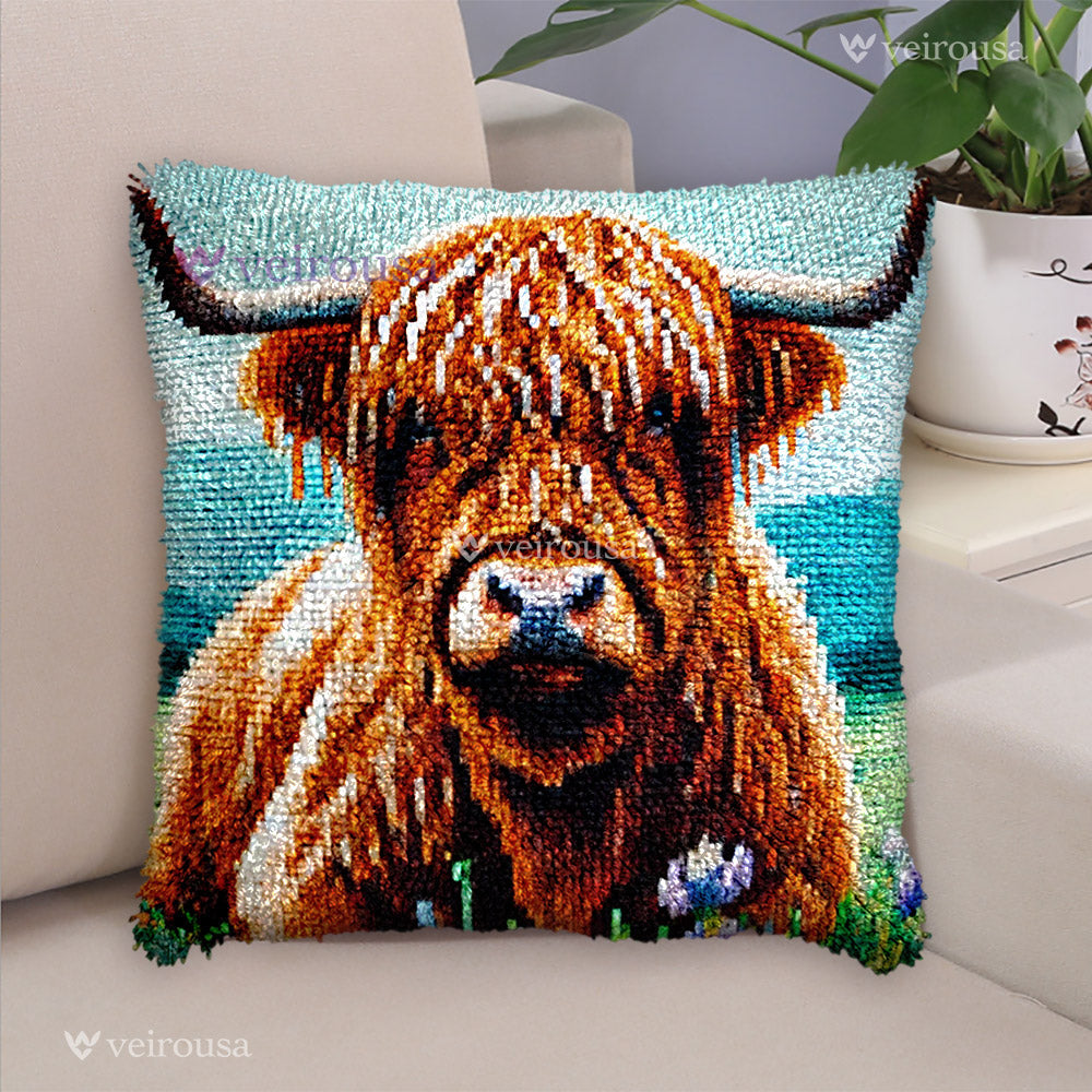 Highland Cow Family Latch Hook Pillow Kit