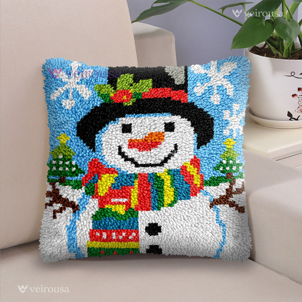 Veirousa Snowman Latch Hook Pillow Kit